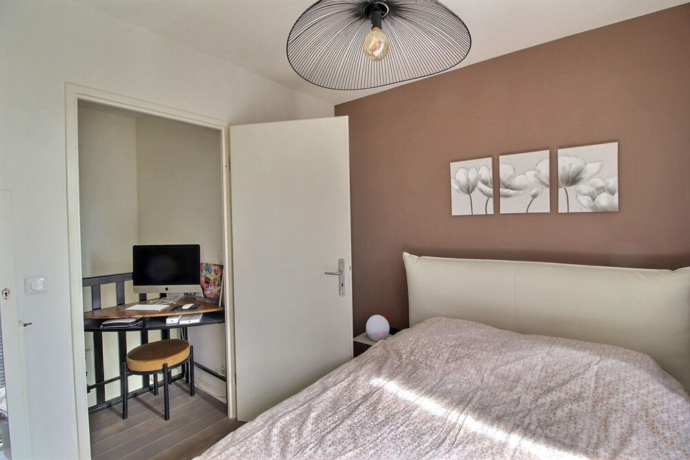 Vente Appartement Appartement  en duplex  de type 3 pièces 54.03 utiles (51.23 m² carrez)  revisité en grand F2 représentant 54.03 m² utiles Massy