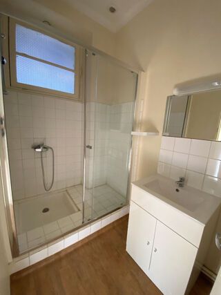  Appartement à louer 2 pièces 47 m²