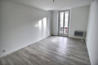  Immeuble � vendre 12 pi�ces 275 m�