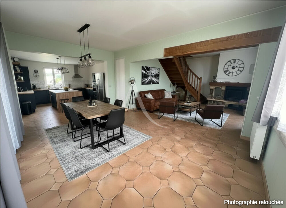 SERRIS centre bourg - 160 M² + 50 M² AMÉNAGÉS - 4 CHAMBRES - TERRAIN 588 M² - AU CALME