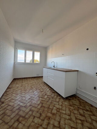 Appartement à louer 3 pièces 71 m²