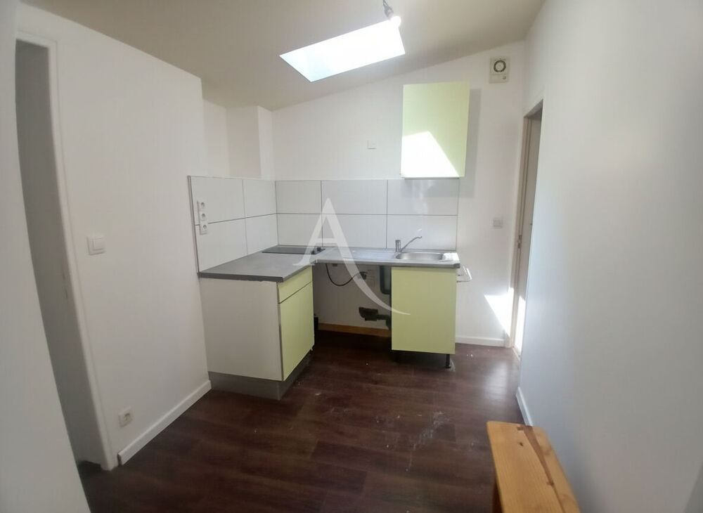 Appartement Saintes centre ville 2 pièce(s)