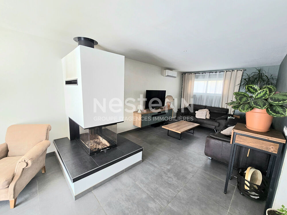 Toulouse Pouvourville 31400 maison T6 de 213 m² -terrain de 271 m² - toit terrasse de 67m² avec parking
