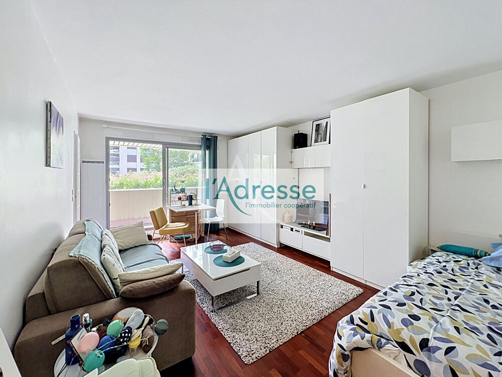 Vente Appartement RESIDENCE ESTEREL - BALCON - CALME - SANS VIS A VIS Paris 12