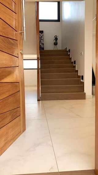  Villa � vendre 6 pi�ces 324 m� Nguerigne
