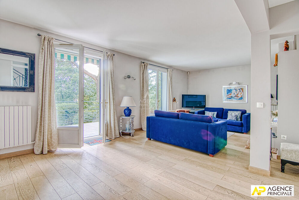Vente Maison Versailles Butte Montbauron maison 7 pièces 225 m² habitables sur parcelle de 821 m² avec garage  2 voitures Versailles