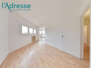  Appartement à louer 2 pièces 55 m²