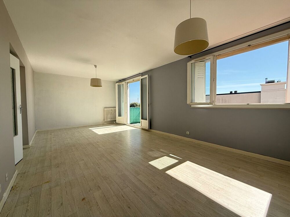 Vente Appartement Appartement au Dernier �tage avec Balcon Le teil