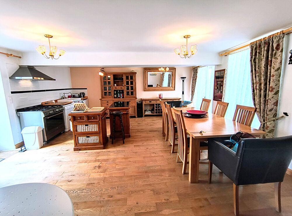 Vente Maison CREUSE - Maison rénovée de 4 chambres. La souterraine