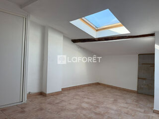  Appartement à louer 4 pièces 91 m²