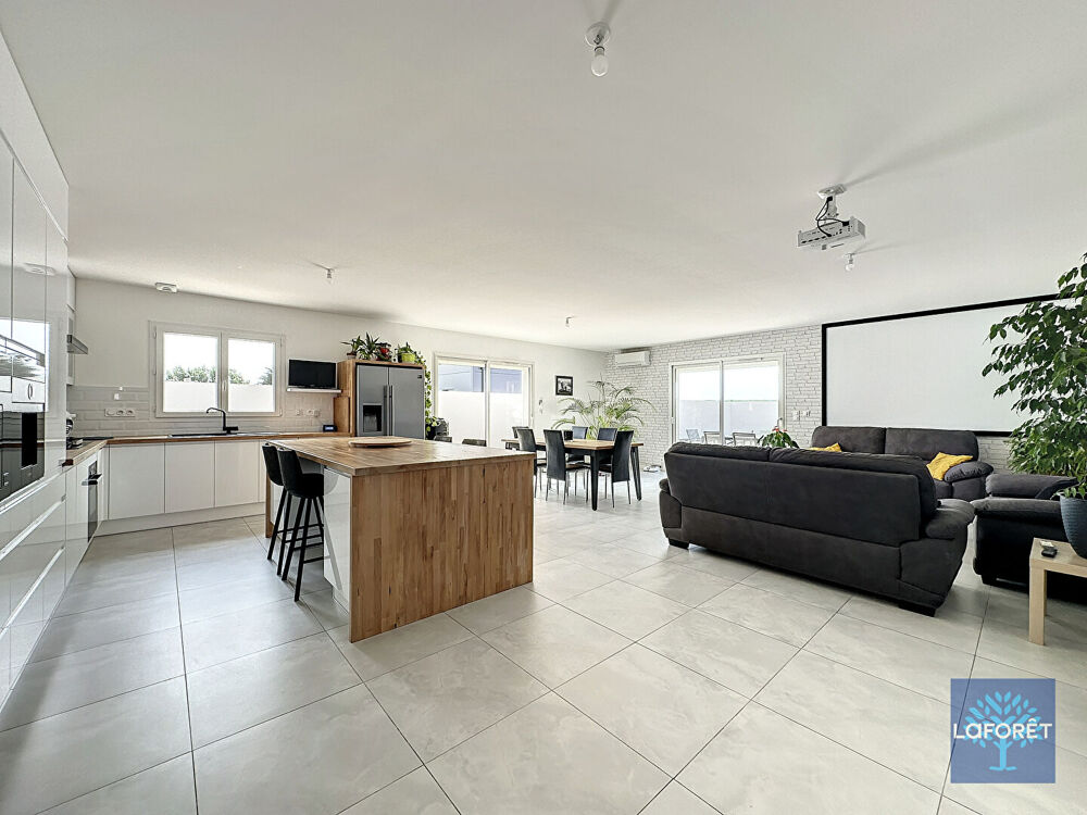 Vente Maison Maison Notre Dame De Riez 5 pi�ce(s) 204.5 m2 Notre dame de riez