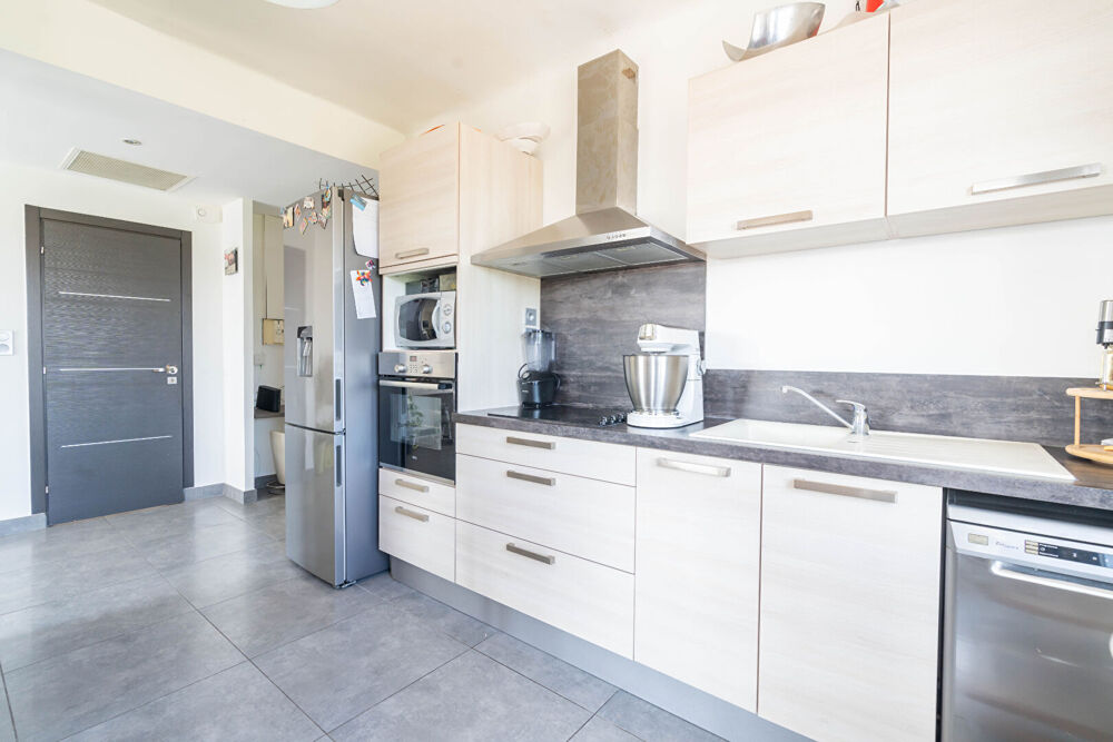 EXCLUSIVITE ISTRES Maison 8 pièce(s) 154 m2