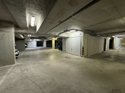  Parking / Garage � louer 