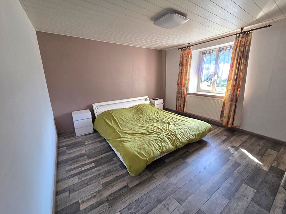 Vente Appartement APPARTEMENT 5 PIECES 94.13 m2 GARAGE ET TERRAIN PRIVATIF  189000 EUROS Ferrieres le lac