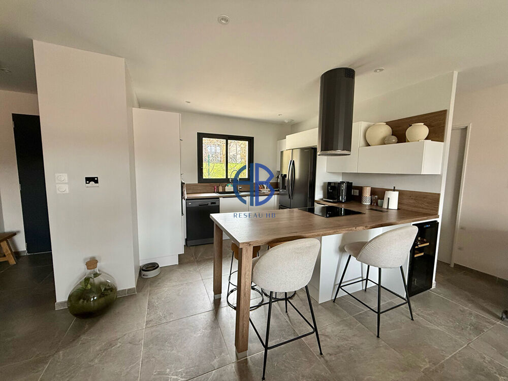 Maison plain-pied de 2023 -107 m² hab-1000m² terrain-garage