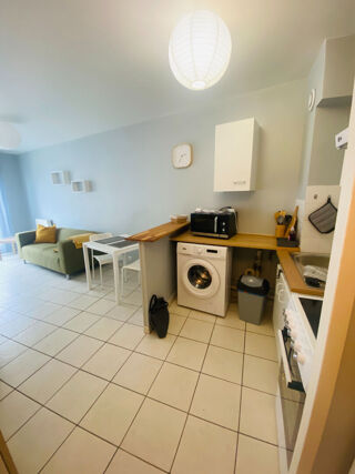  Appartement à louer 2 pièces 37 m²