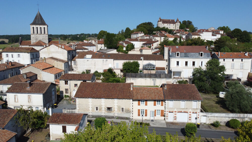 Maison de 2 chambres au coeur de Montmoreau