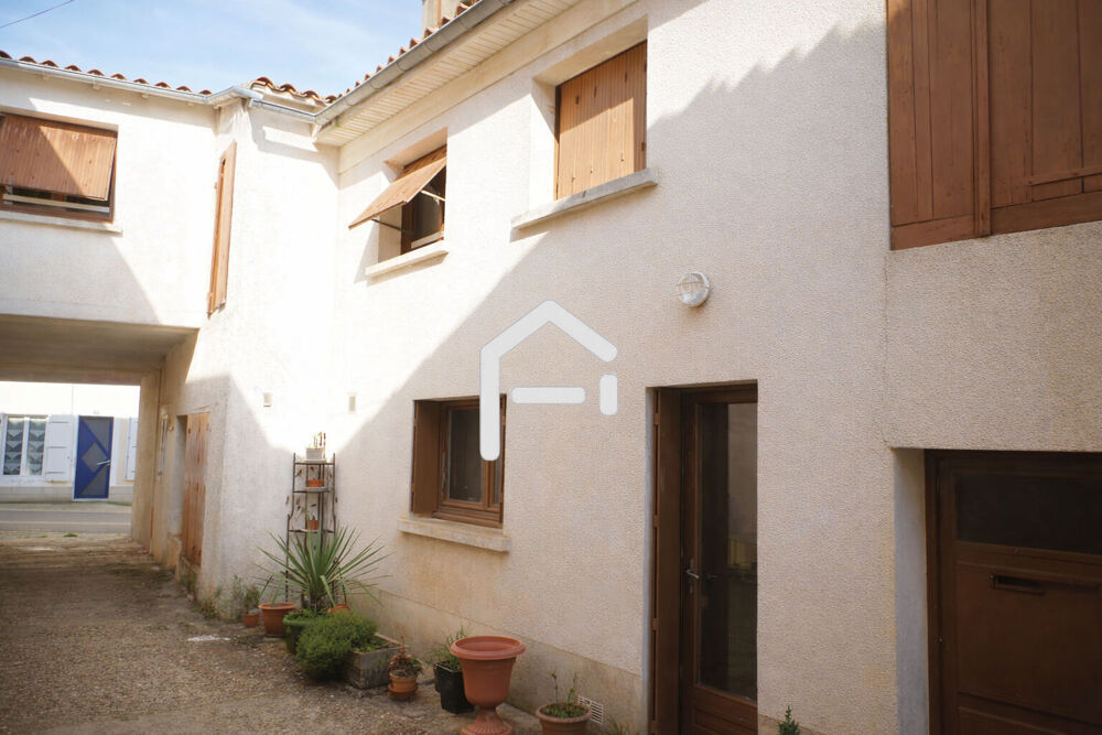 Vente Maison ENSEMBLE IMMOBILIER ? 3 MAISONS + DÉPENDANCES + TERRAIN ? LEZAY (79120) Lezay