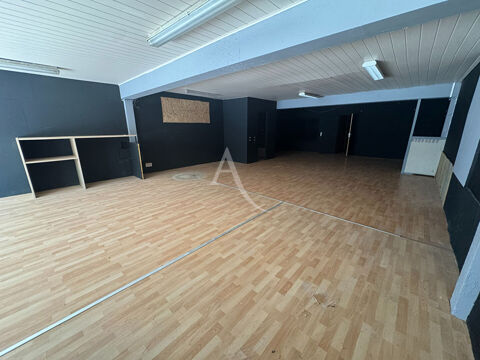   Local commercial Saint Gervais La Foret 135 m2 