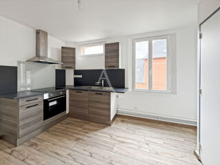  Appartement à louer 4 pièces 76 m²