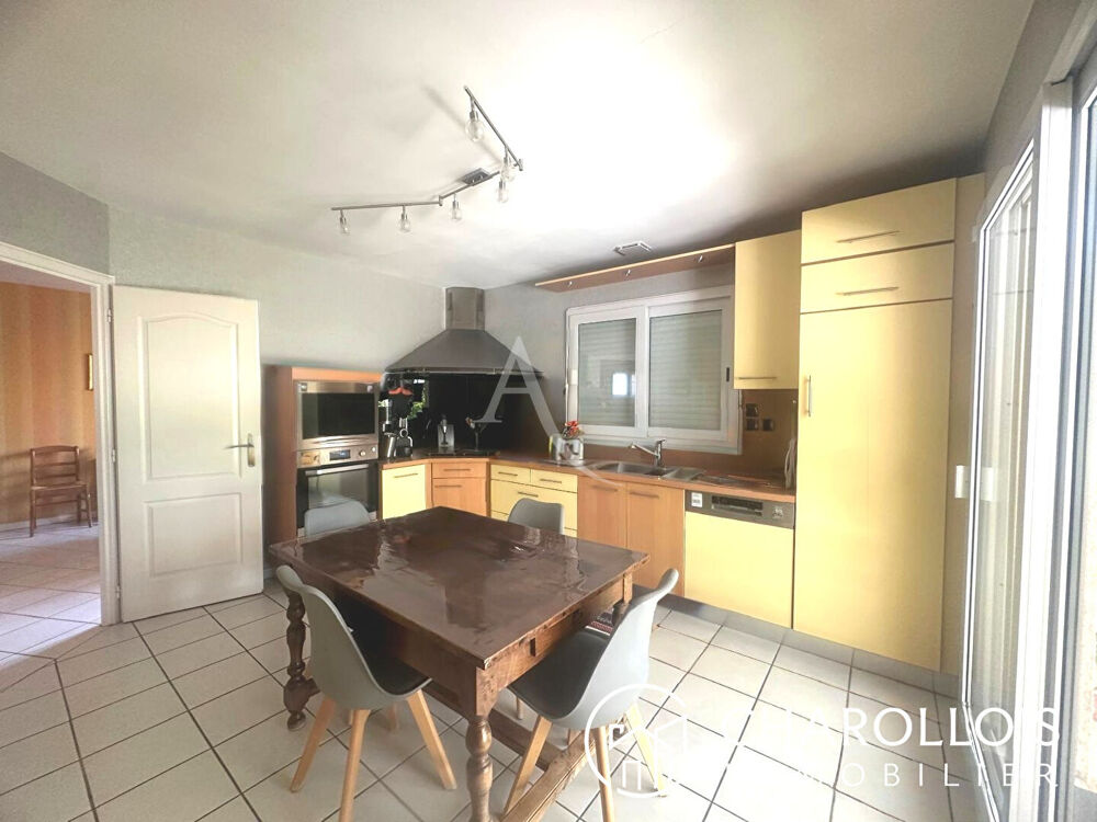 Maison familiale 140m² avec sous sol et vue dégagée - CHARNAY LES MÂCON