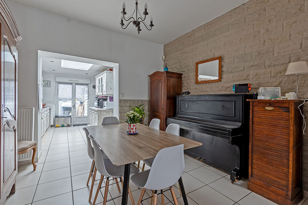 Maison 6 pièces 81 m² · à Houplines · 81 m² · 145 800 €