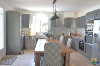  Maison � vendre 9 pi�ces 