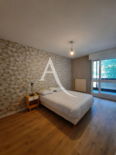  Appartement  louer 1 pice 107 m