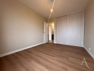  Appartement � louer 3 pi�ces 82 m�