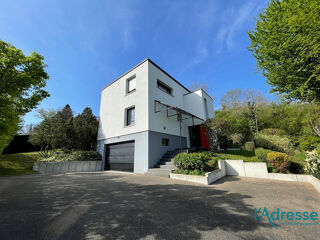  Maison � vendre 7 pi�ces 165 m�