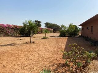  Maison � vendre 4 pi�ces 255 m� Saly