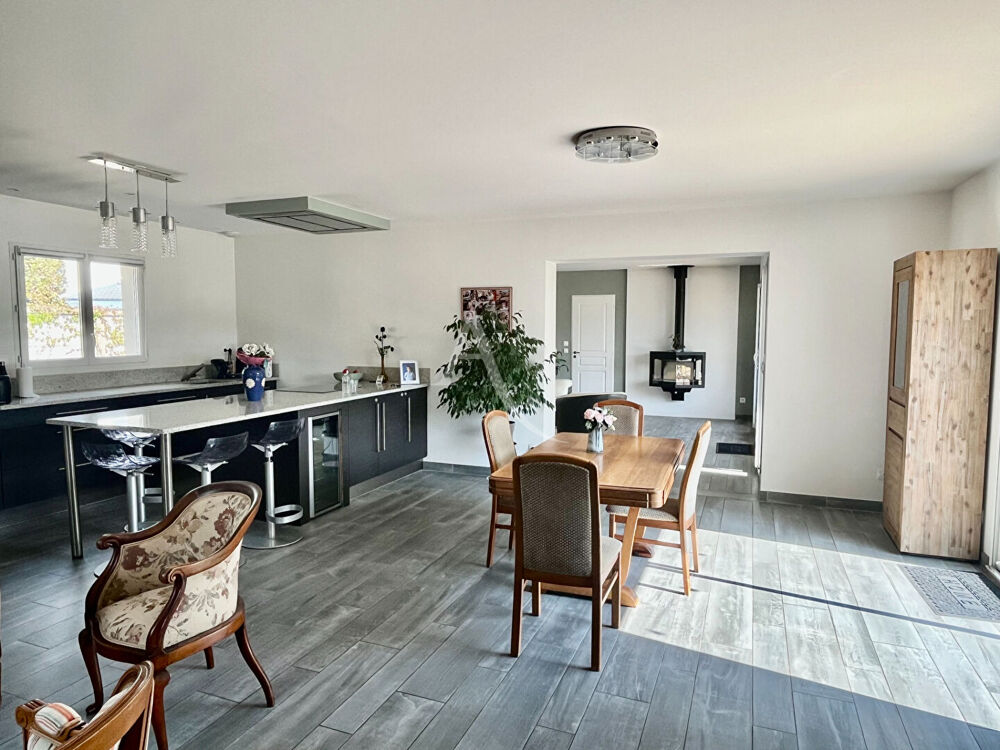 Vente Maison Maison Saint Jean D Illac 6 pièce(s) 156m2 Saint jean d illac