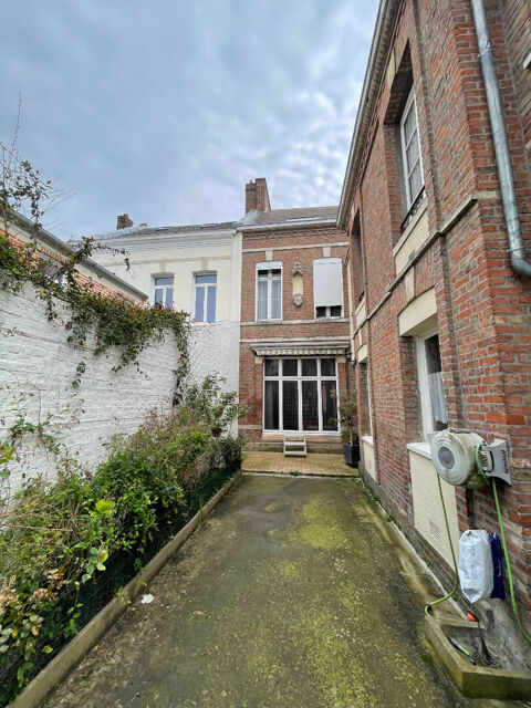  Maison  vendre 10 pices 229 m