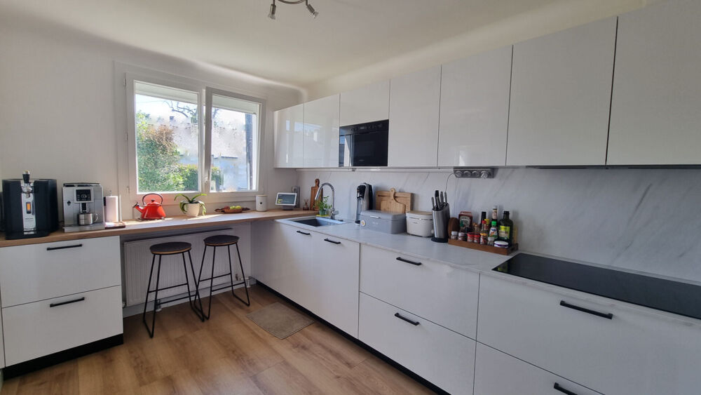 Location Maison Maison Sautron de 130 m² avec sous sol et jardin- HYPER BOURG CENS Sautron