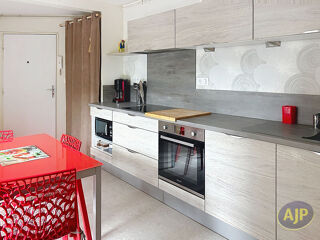  Appartement à louer 3 pièces 32 m²