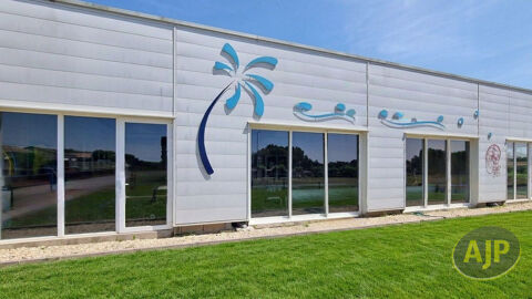 Local Professionnel  espace aquatique  proche Bordeaux 679000 33240 Lugon et l ile du carnay