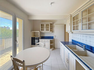  Appartement à louer 4 pièces 94 m²