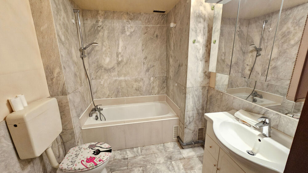 Vente Appartement BEAU ET GRAND STUDIO VUR SUR JARDIN Paris 16