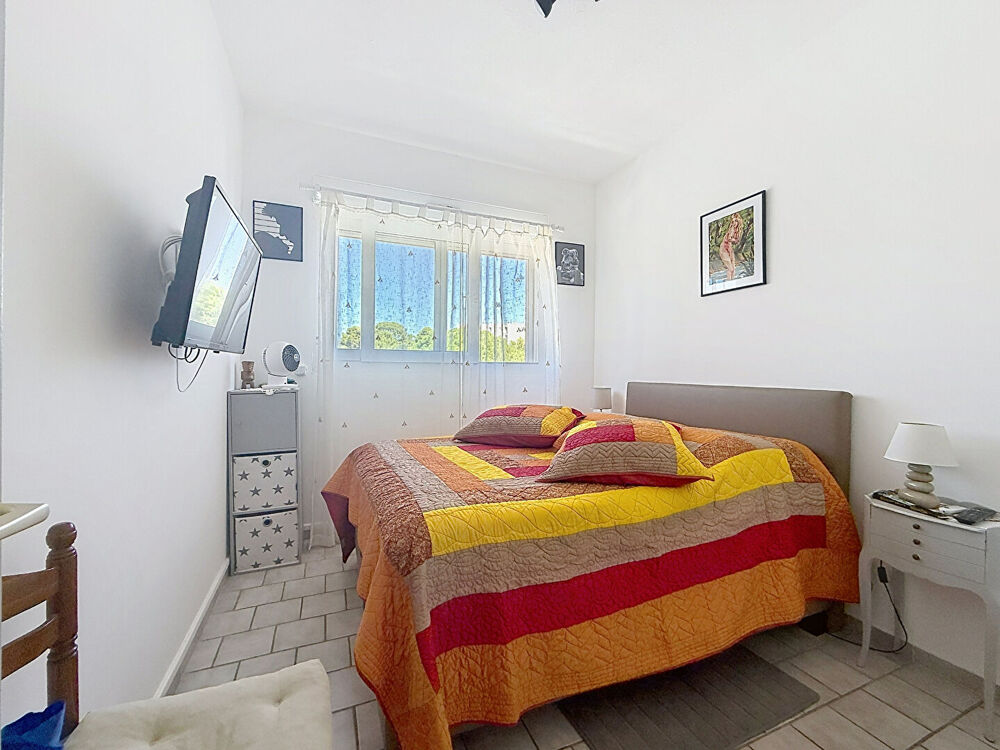Vente Appartement Appartement d'exception de 3 pièces à La Ciotat en dernier étage, Lumineux avec place de stationnement. La ciotat