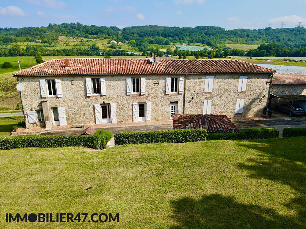 PROPRIÉTÉ EN PIERRE AVEC GITES