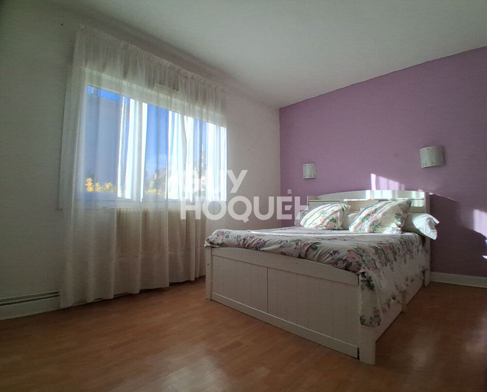 Maison de plain-pied 3 Chambres ,garage et jardin.