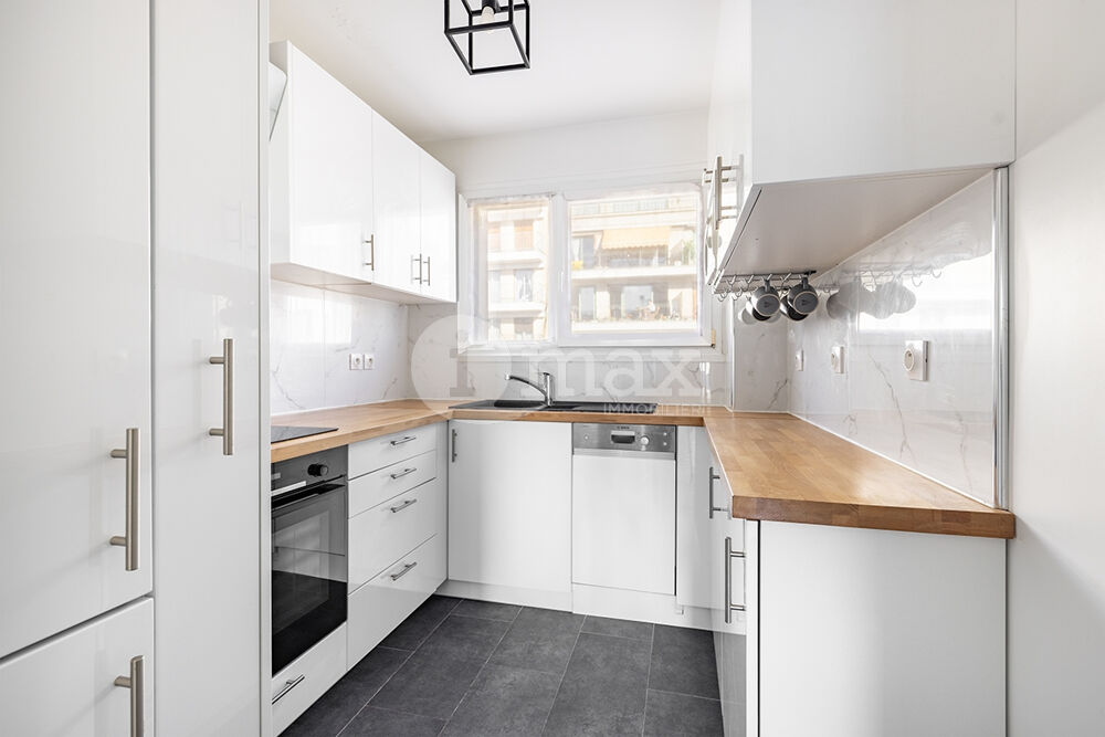 Vente Appartement COURBEVOIE BECON - 3 PIECES 61 m² + BALCON + PARKING - 485 000  FAI Courbevoie