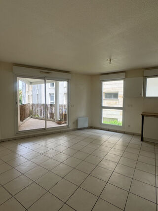  Appartement à louer 3 pièces 66 m²