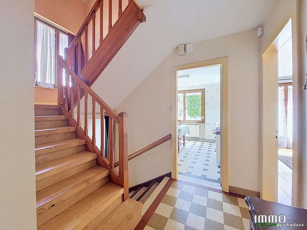Maison bien entretenue, au calme