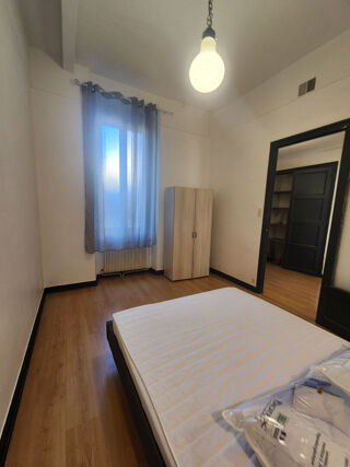  Appartement à louer 2 pièces 53 m²