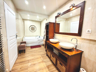  Maison à louer 4 pièces 164 m²