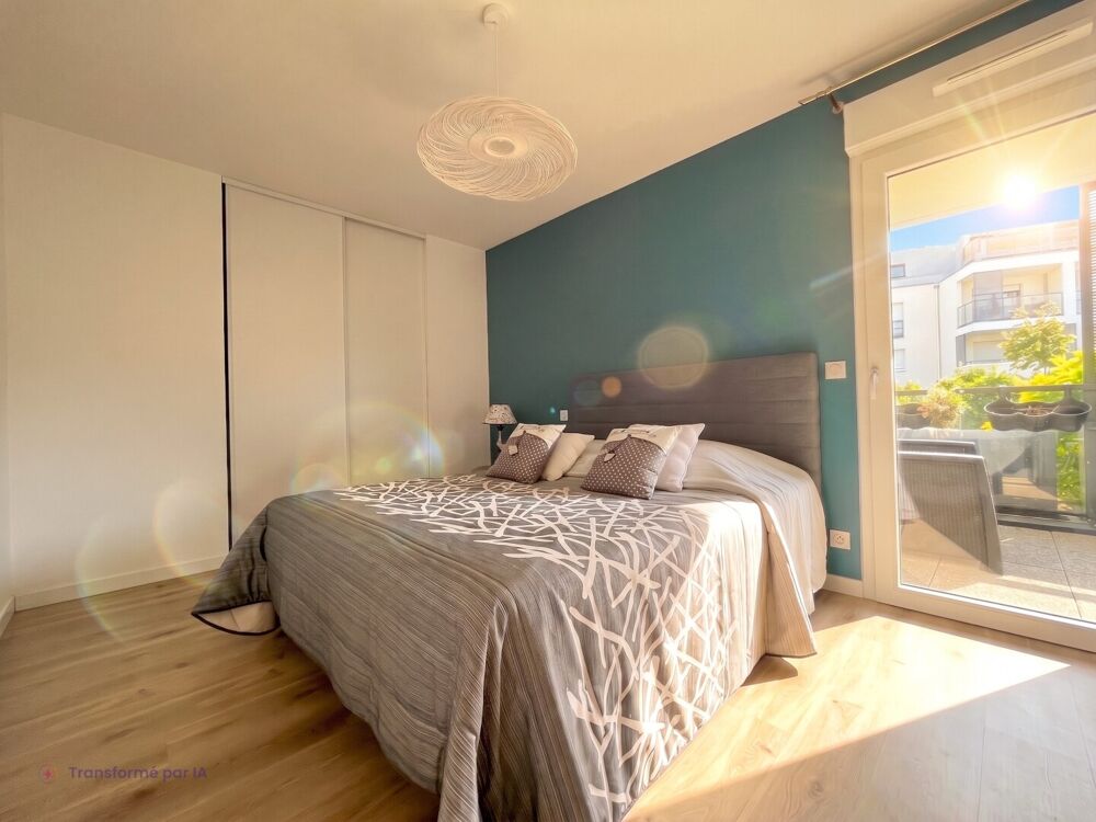 A vendre Arradon le bourg à pied appartement de Type 2 de 45.59 m2 en rez de chaussée terrasse et garage