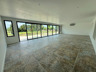  Maison à vendre 7 pièces 380 m²