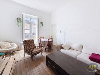  Appartement à louer 3 pièces 86 m²