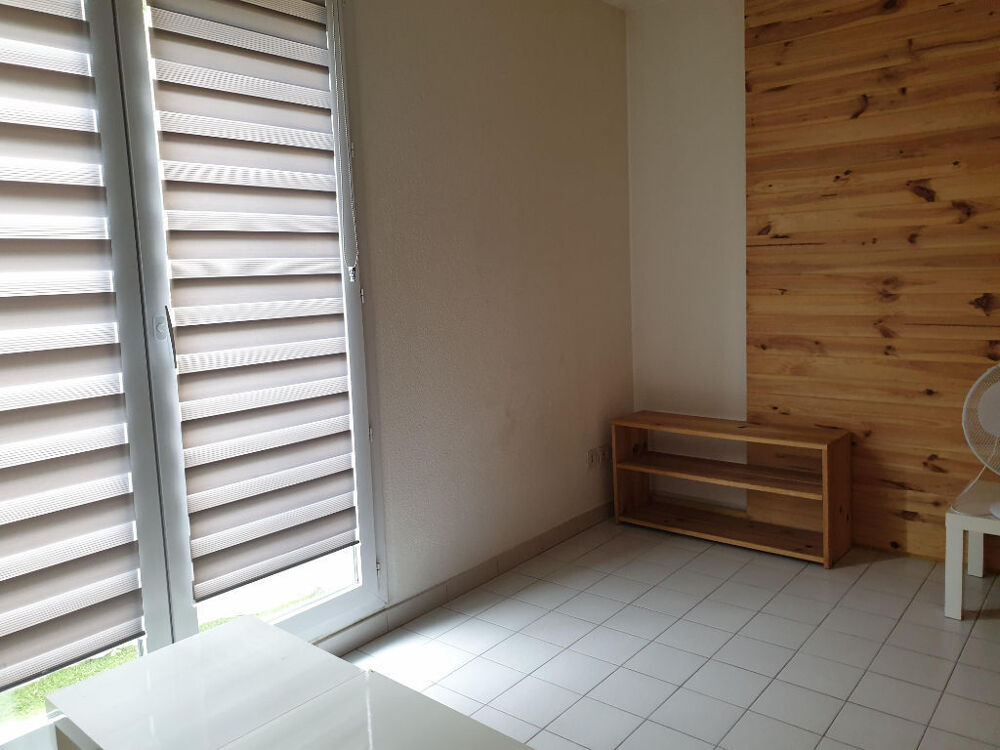 Location Appartement NIMES-LYCEE PHILIPPE LAMOUR - STUDIO 20.74 m2 EN REZ-DE-CHAUSSEE AVEC  FACILITÉ PARKING Nimes